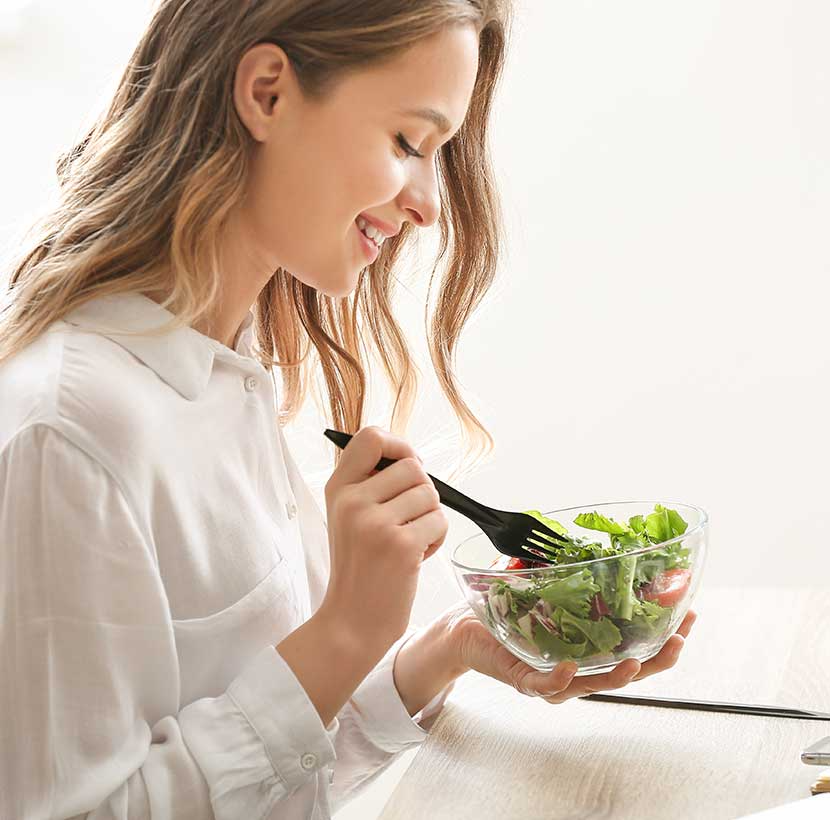 Há aquelas pessoas que comem muito e aparentemente nunca engordam. E outras que ganham peso por tudo e por nada? Metabolismo, explicas?