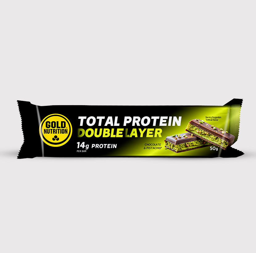 Barra de proteína de dupla camada da GoldNutrition, mostrando a embalagem e a barra pronta para consumo.